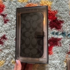 iPhone 13 Pro Max Coach wallet